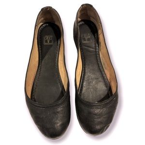 Frye Black Distressed Leather Ballet Flats Size 9